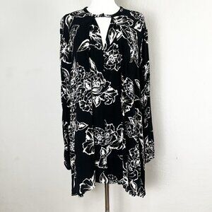 Free People Tunic Mini Dress Boho Black Long Sleeve V-Neck Swing Size‎ Medium